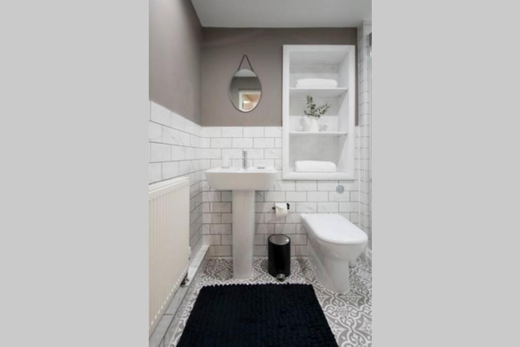 Modern Apartment In Leamington Spa City Centre エクステリア 写真