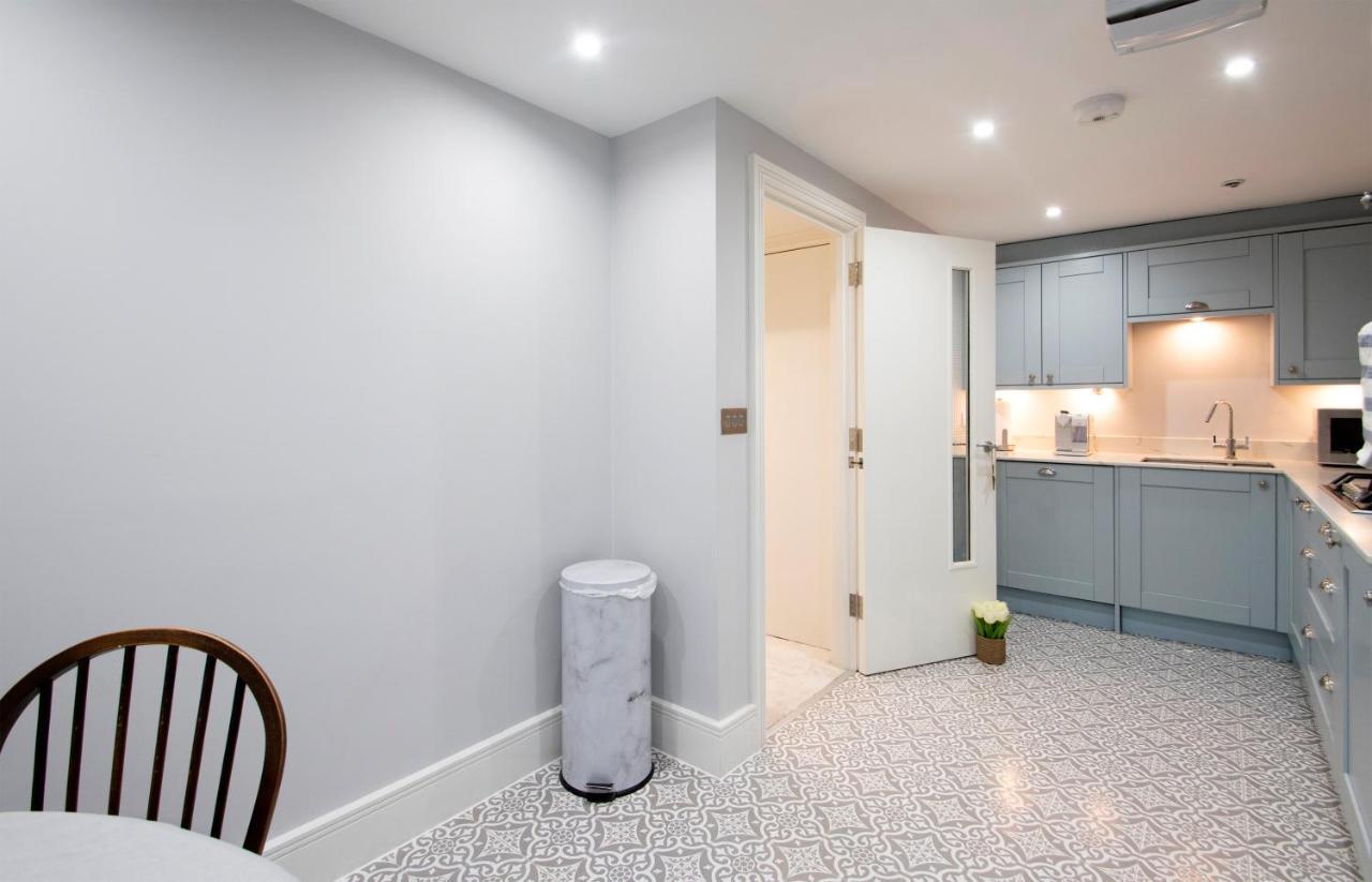 Modern Apartment In Leamington Spa City Centre エクステリア 写真
